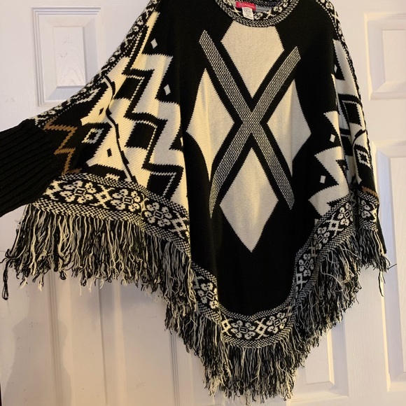 Fringe Poncho Sweater - Picture 3 of 5